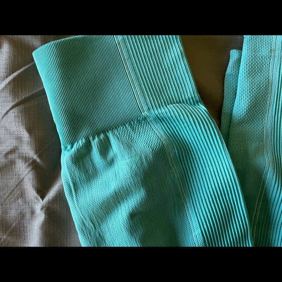 GYMSHARK ULTRA SEAMLESS LEGGINGS SIZE MEDIUM - Picture 3 of 5